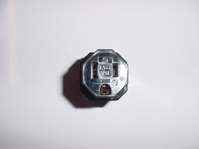 15A, 125V Female Cord Connector - RX LEV5269N